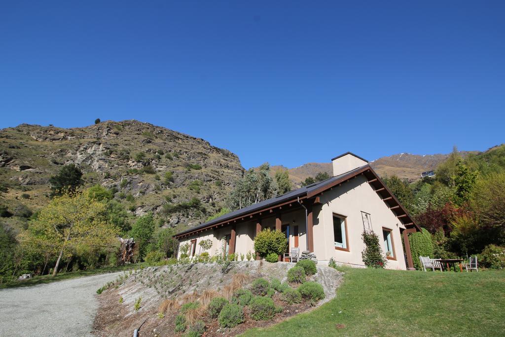 The Paddock Straw Bale Luxury Holiday House Arthurs Point 客房 照片