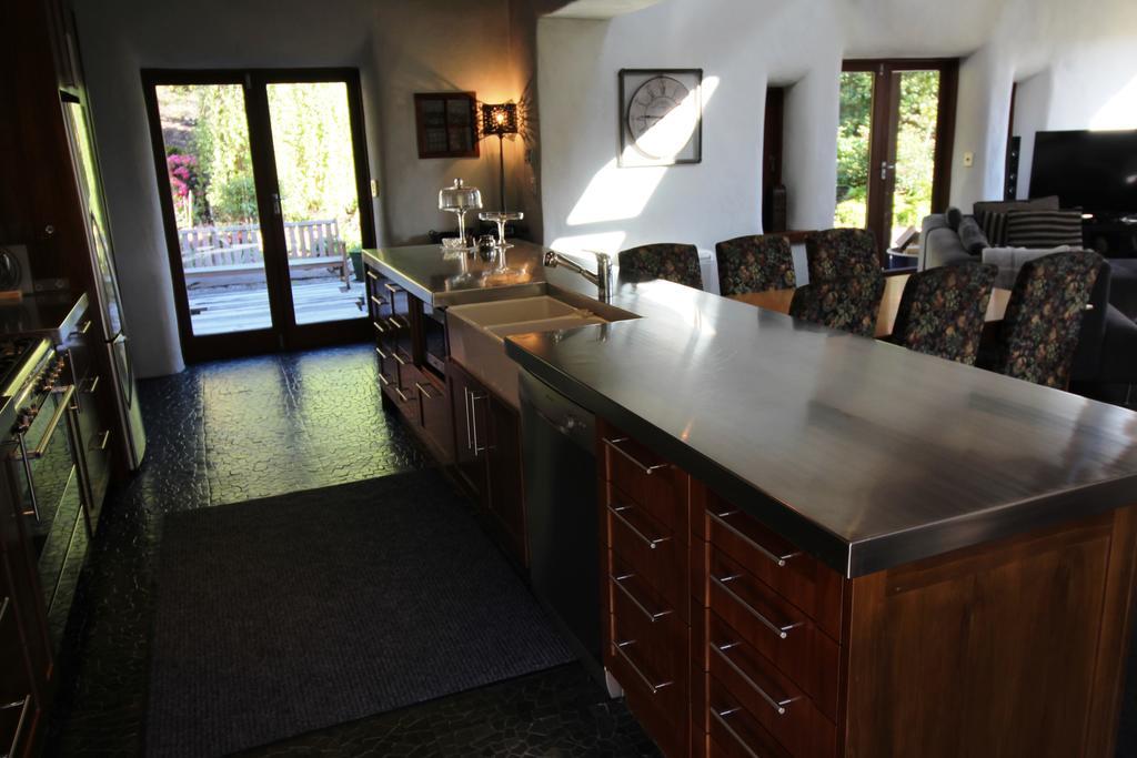 The Paddock Straw Bale Luxury Holiday House Arthurs Point 客房 照片